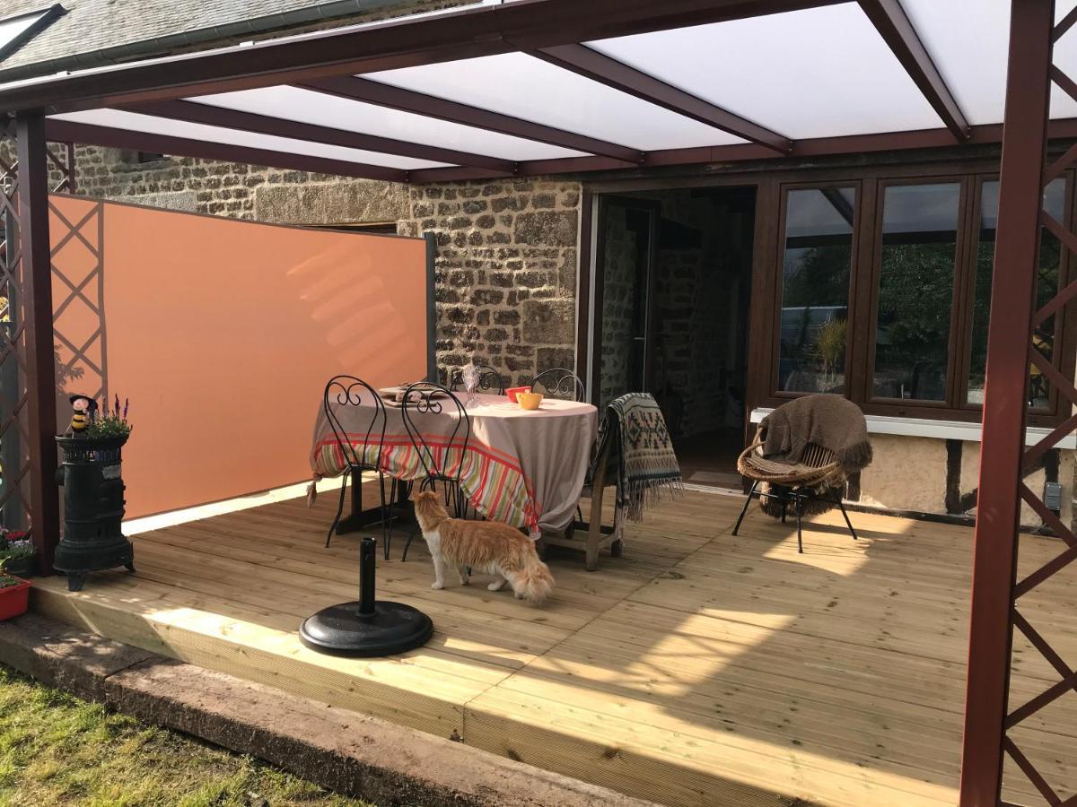 Le Jardin Des Fees Bed & Breakfast Savigny-le-Vieux Екстериор снимка