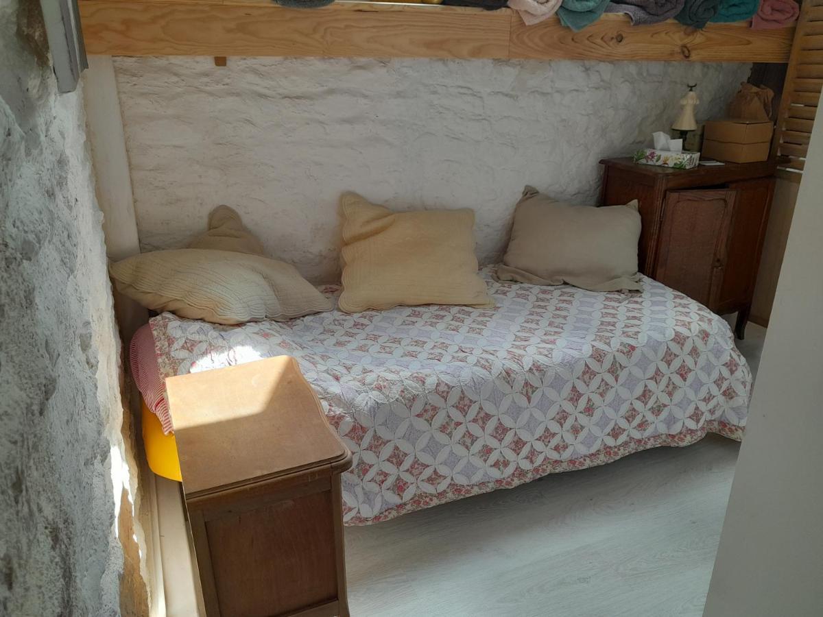 Le Jardin Des Fees Bed & Breakfast Savigny-le-Vieux Екстериор снимка