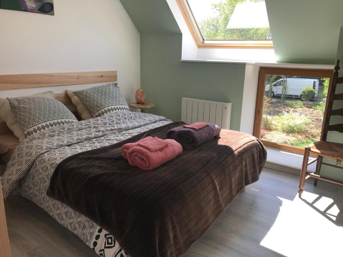 Le Jardin Des Fees Bed & Breakfast Savigny-le-Vieux Екстериор снимка